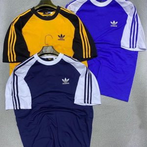 adidas 3-Stripe Blue T-Shirt | Urban Outfitters FR