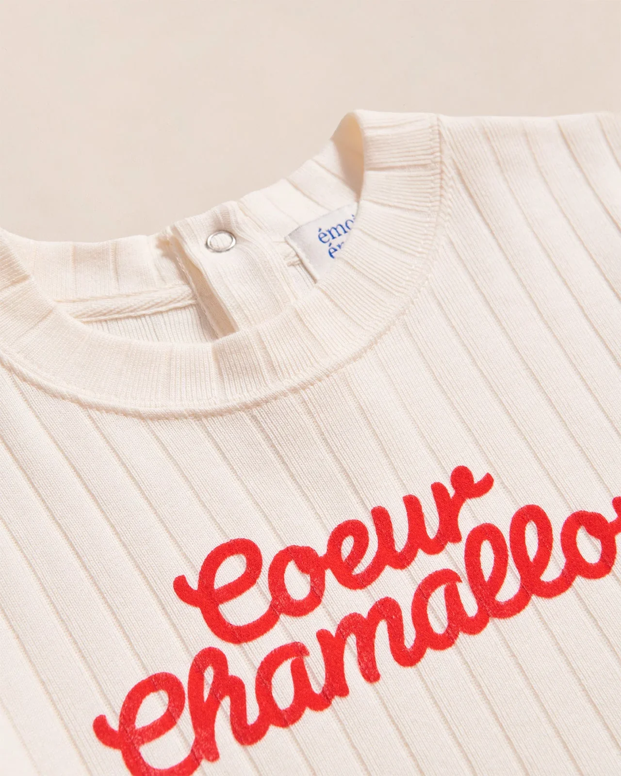 Le t-shirt Cœur chamallow enfant en coton bio - crème – Image 4