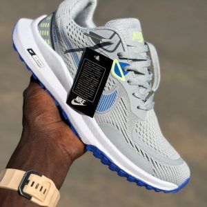 Nike Air Zoom Knit Trainers