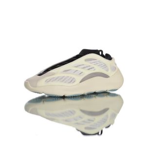 Yeezy 700 V3