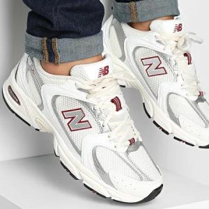 Baskets New Balance 530 – Blanc / Bordeaux