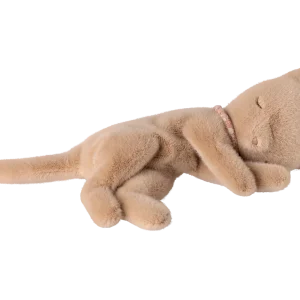 Maileg :  Peluche chaton endormi, Petit - Crème pêche