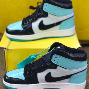Air Jordan 1 Mid SE « bleu clair