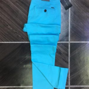 Pantalon kaki bleu ciel