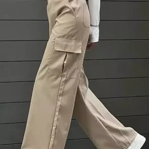 Pantalon cargo unicolore taille haute