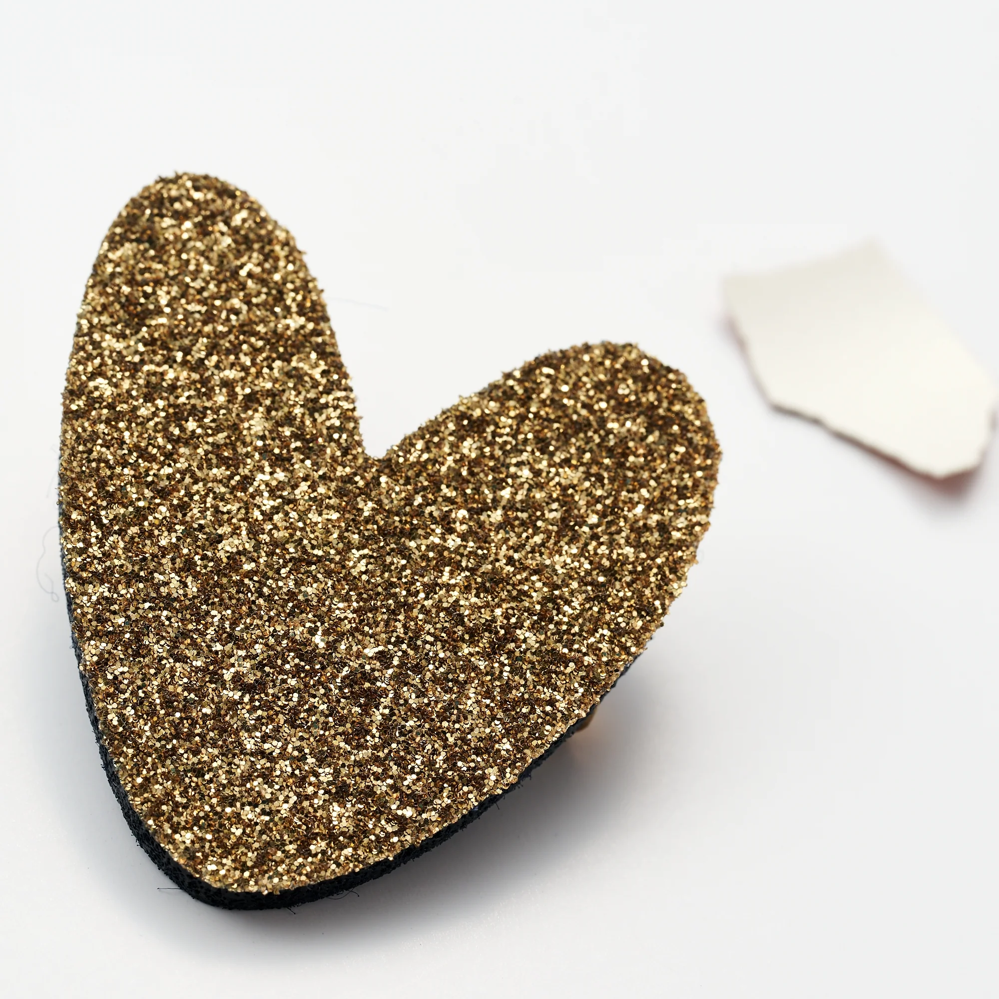 Eggstra - Oeuf ma jolie broche coeur pailleté – Image 3